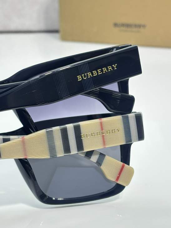 Picture of Burberry Sunglasses _SKUfw79761522fw